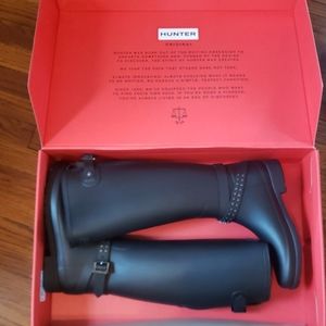rare Hunter studded black boots nwt